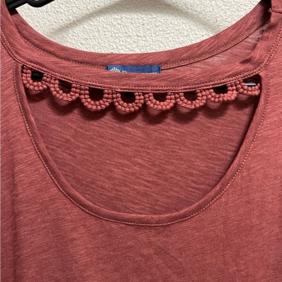 NWT Democracy Top XL - Picture 2 of 3